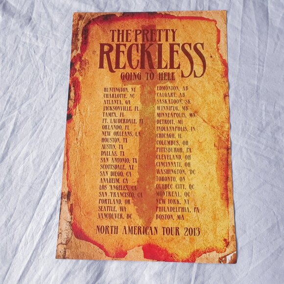 The Pretty Reckless Autographed 2013 Tour Poster - Picture 4 of 7